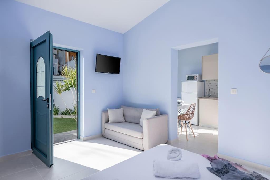 M City Apartments, Garden 1 Ханья Экстерьер фото